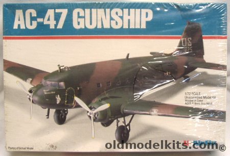 Airfix 1/72 AC-47 Gunship, 50010 plastic model kit